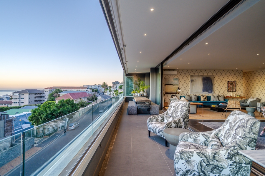 3 Bedroom Property for Sale in Sea Point Western Cape